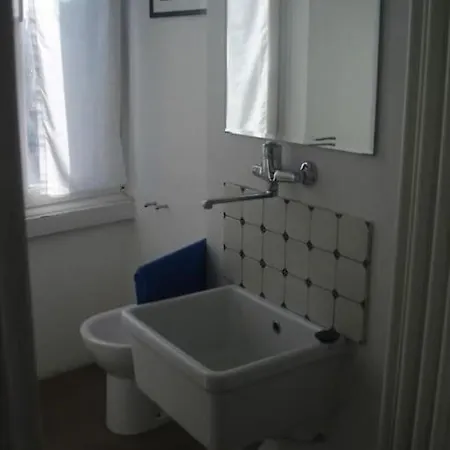 Bixio Terrace דירה *